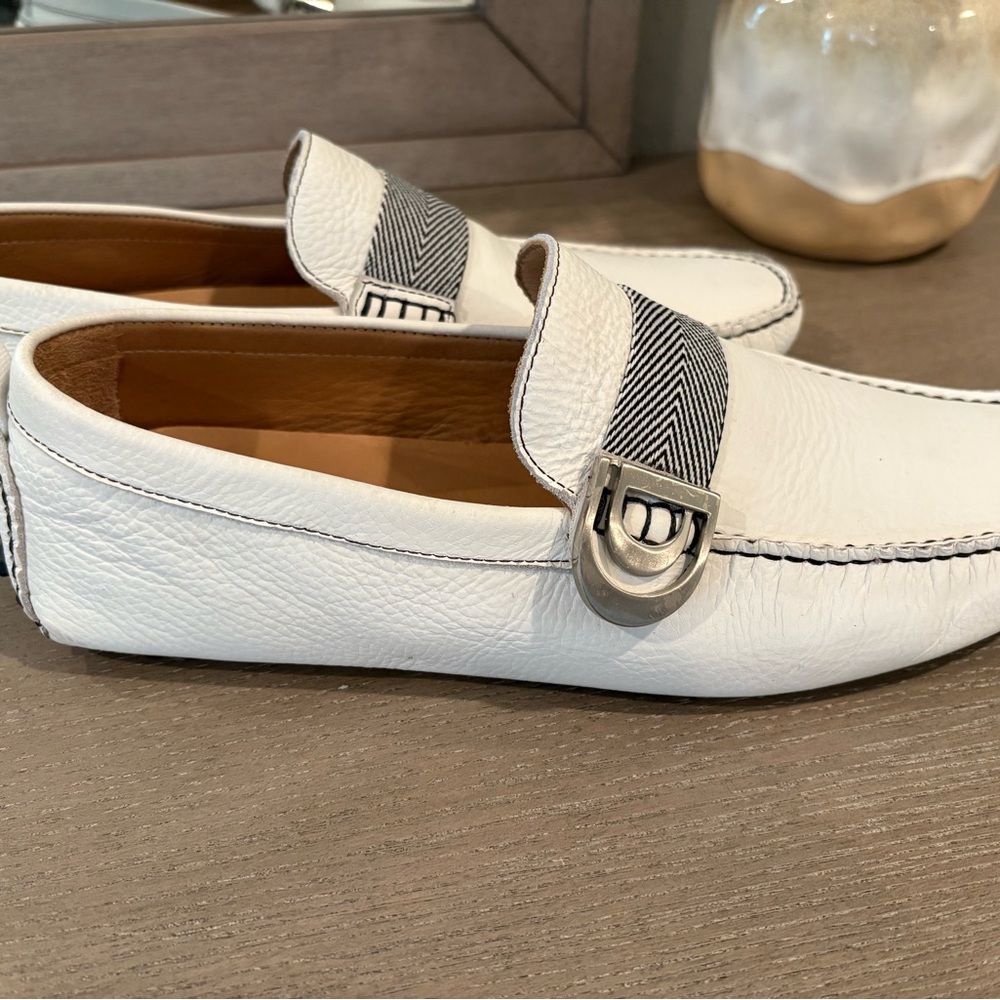 Men's Donald J. Pliner White and Black Slip-On Loafers; Size 10 - Picture 2 of 9
